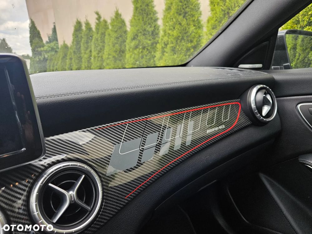 Mercedes-Benz CLA 45 AMG 4-Matic - 9