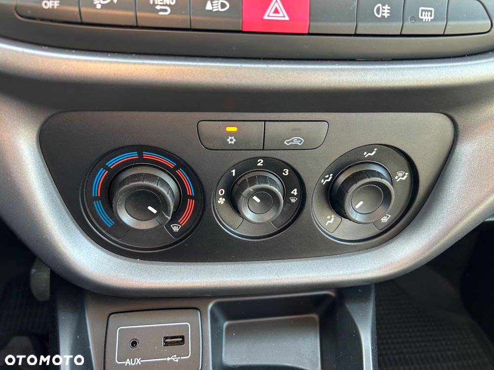 Fiat Doblo 1.4 16V Easy - 21