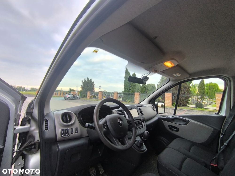 Renault Trafic 1.6 dCi - 11