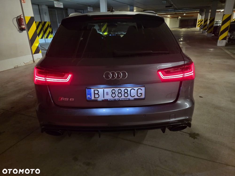 Audi RS6 Avant - 4