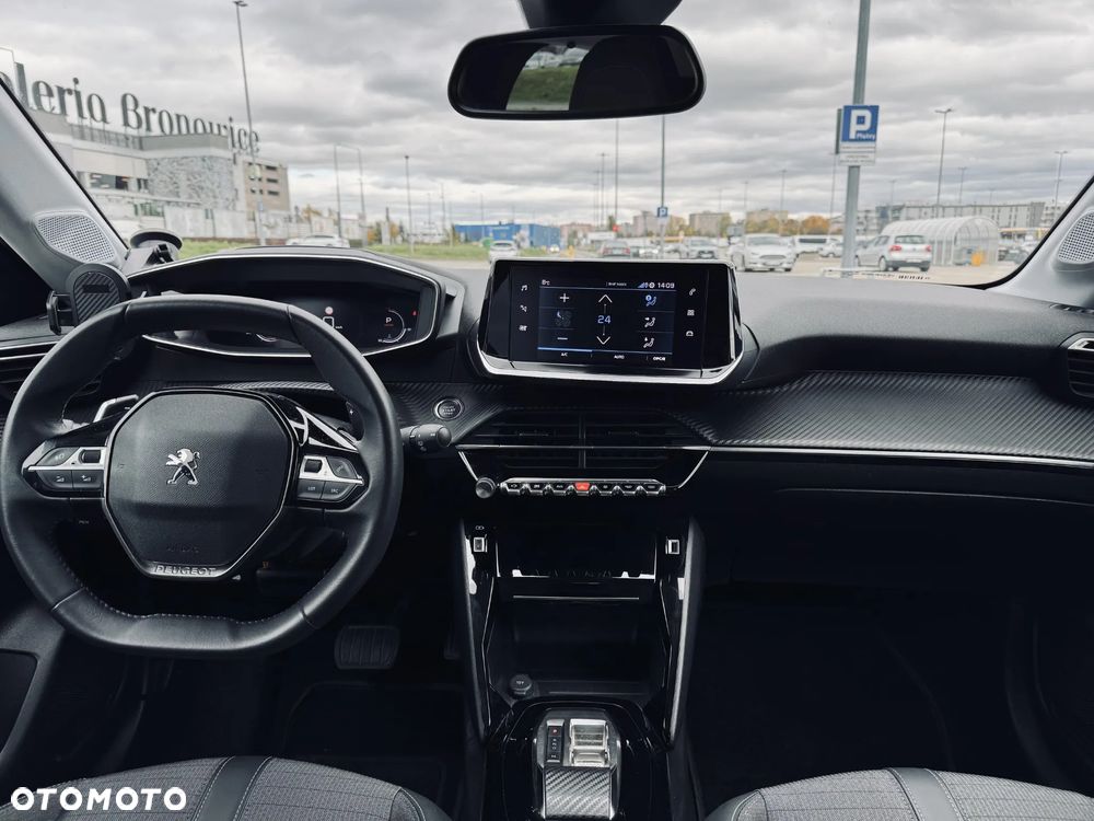 Peugeot 208 - 9