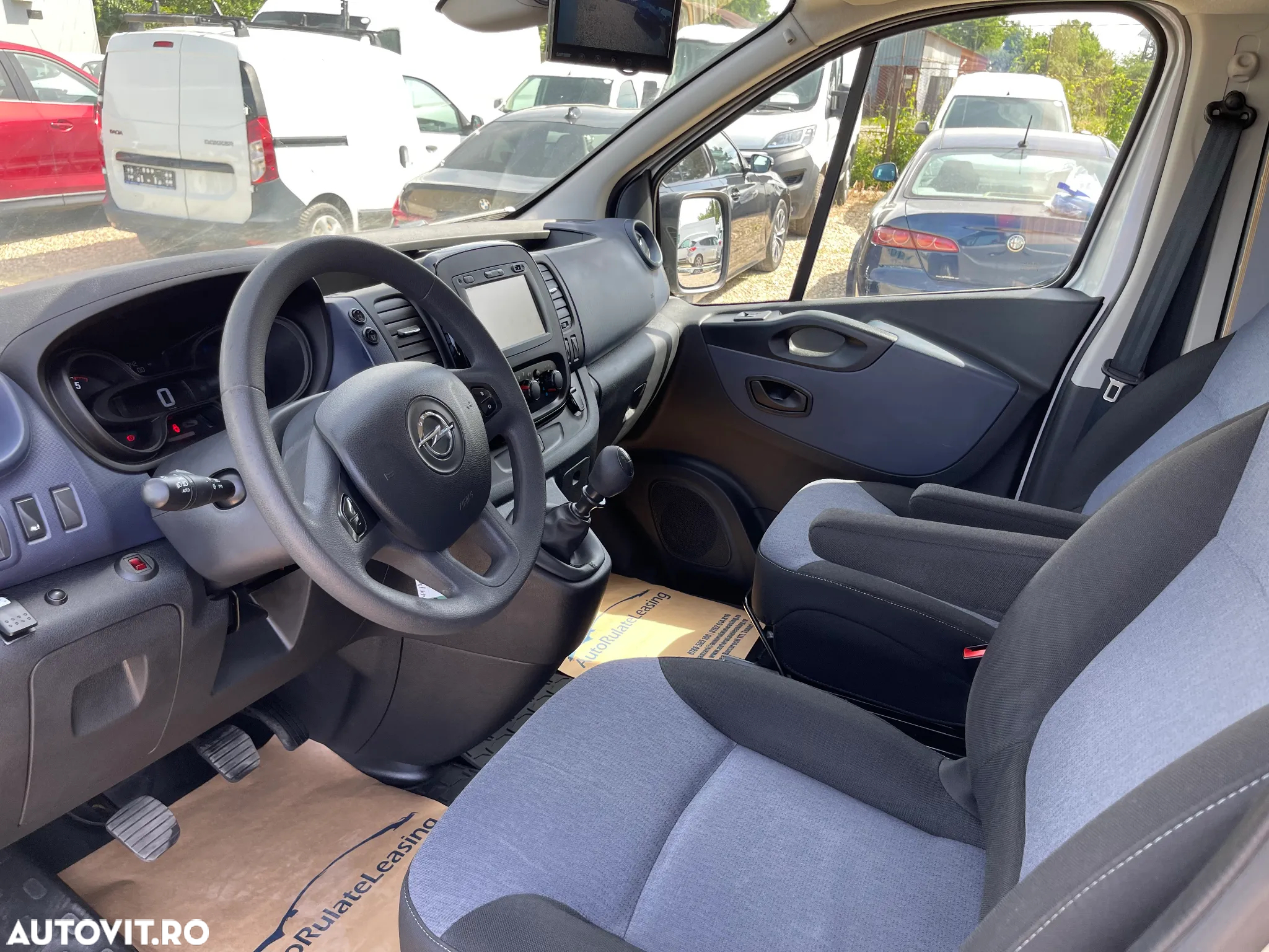 Opel Vivaro - 5