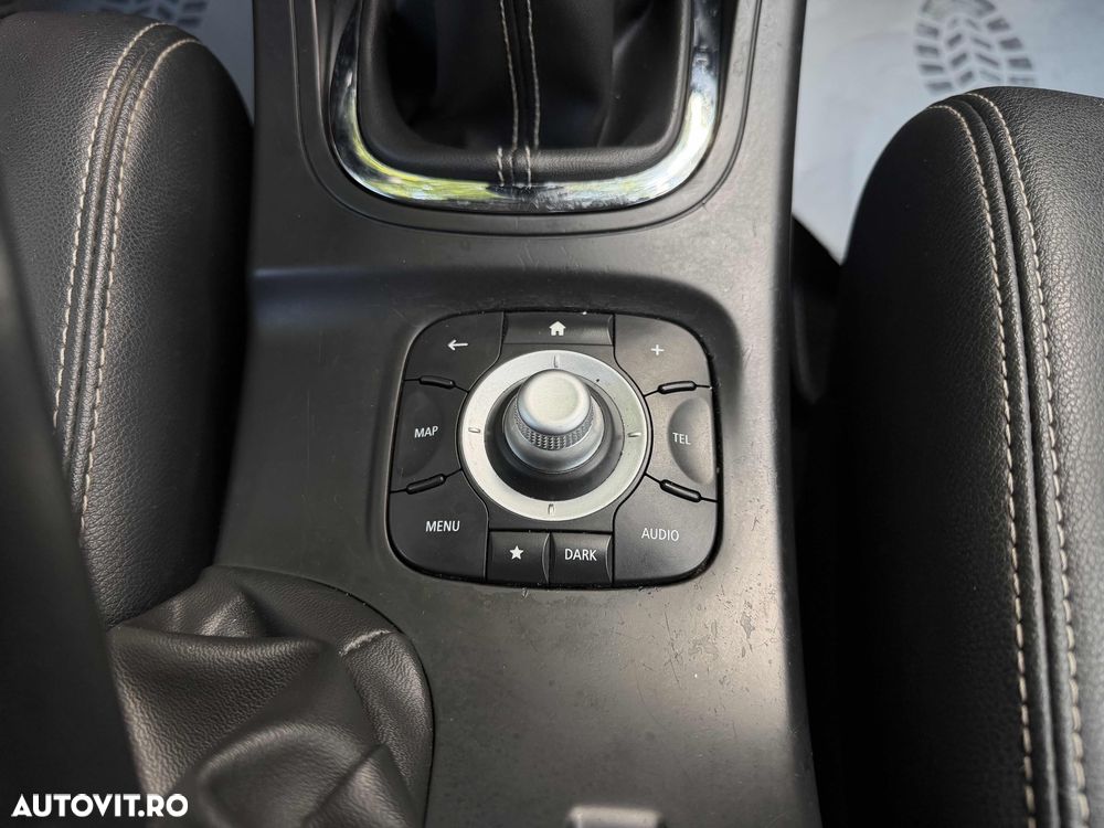 Renault Megane ENERGY dCi 110 EXPERIENCE - 17