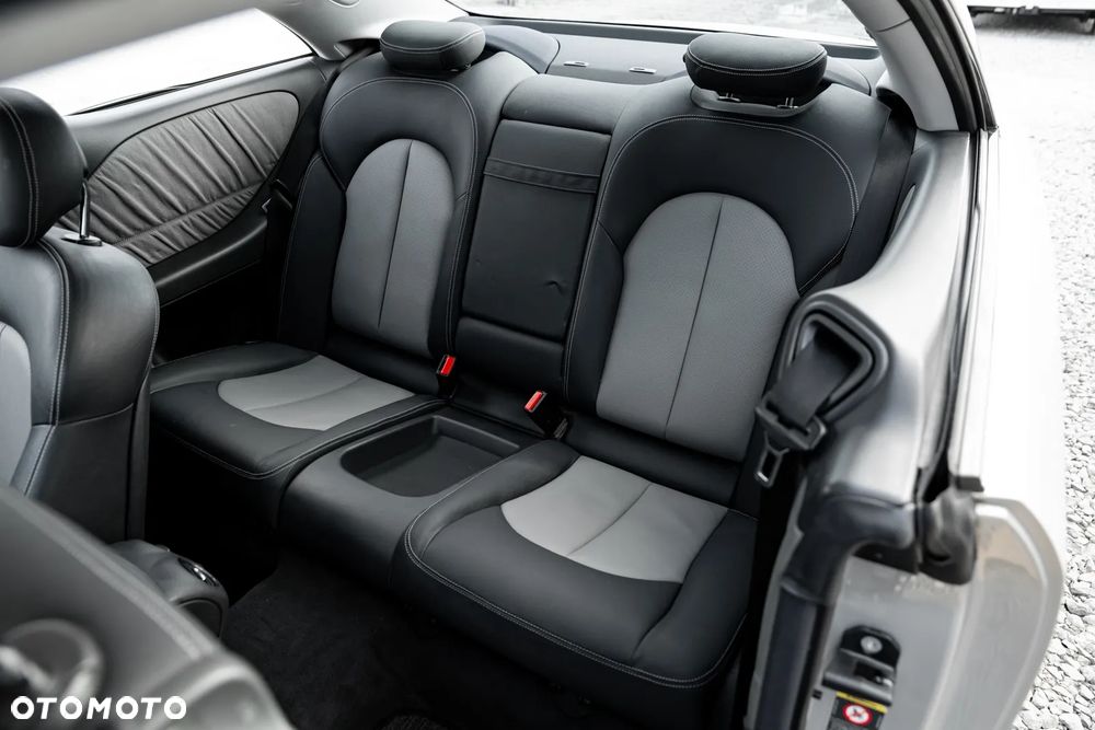 Mercedes-Benz CLK 320 Avantgarde - 30