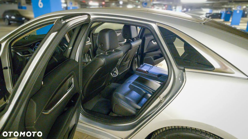 Cadillac XTS - 28