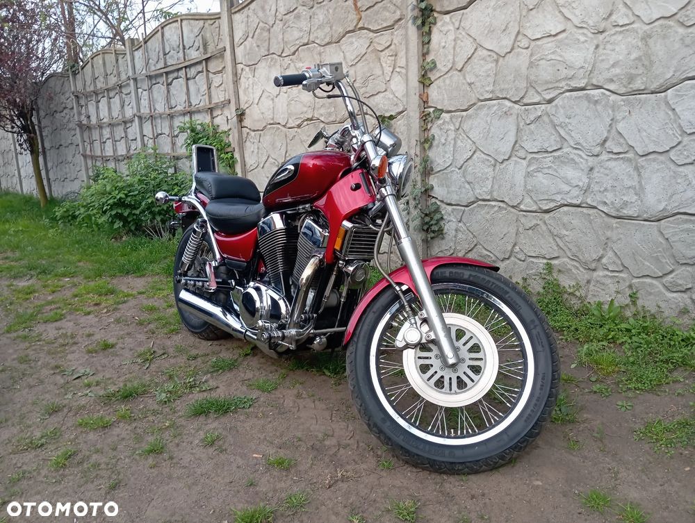 Suzuki Intruder - 2
