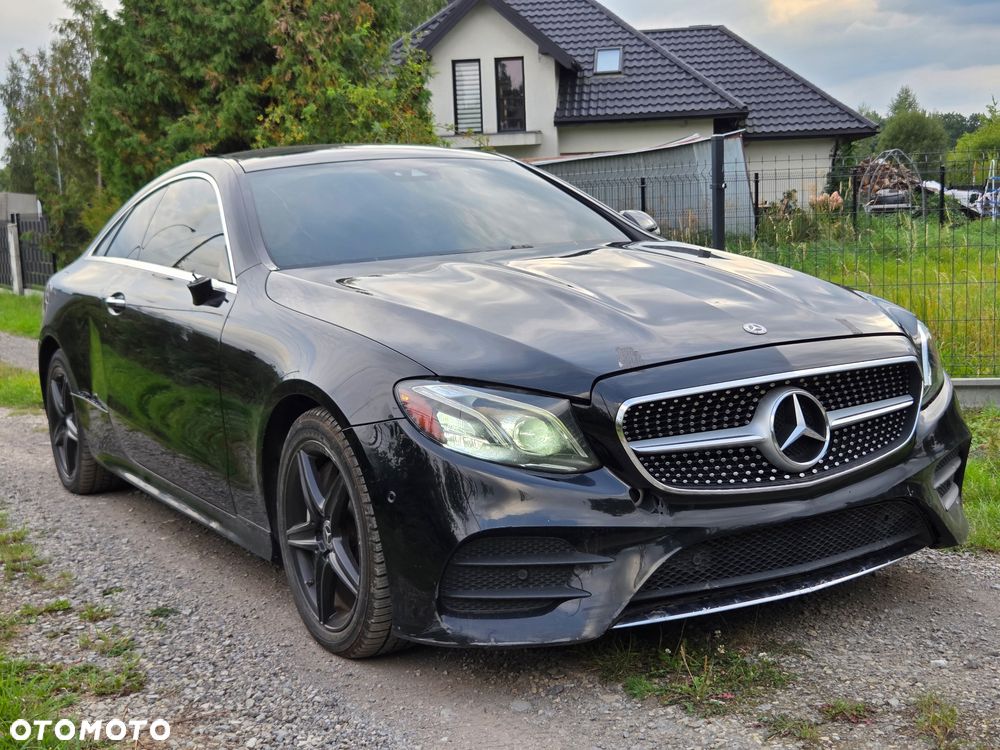 Mercedes-Benz Klasa E 400 4Matic 9G-TRONIC AMG Line - 4