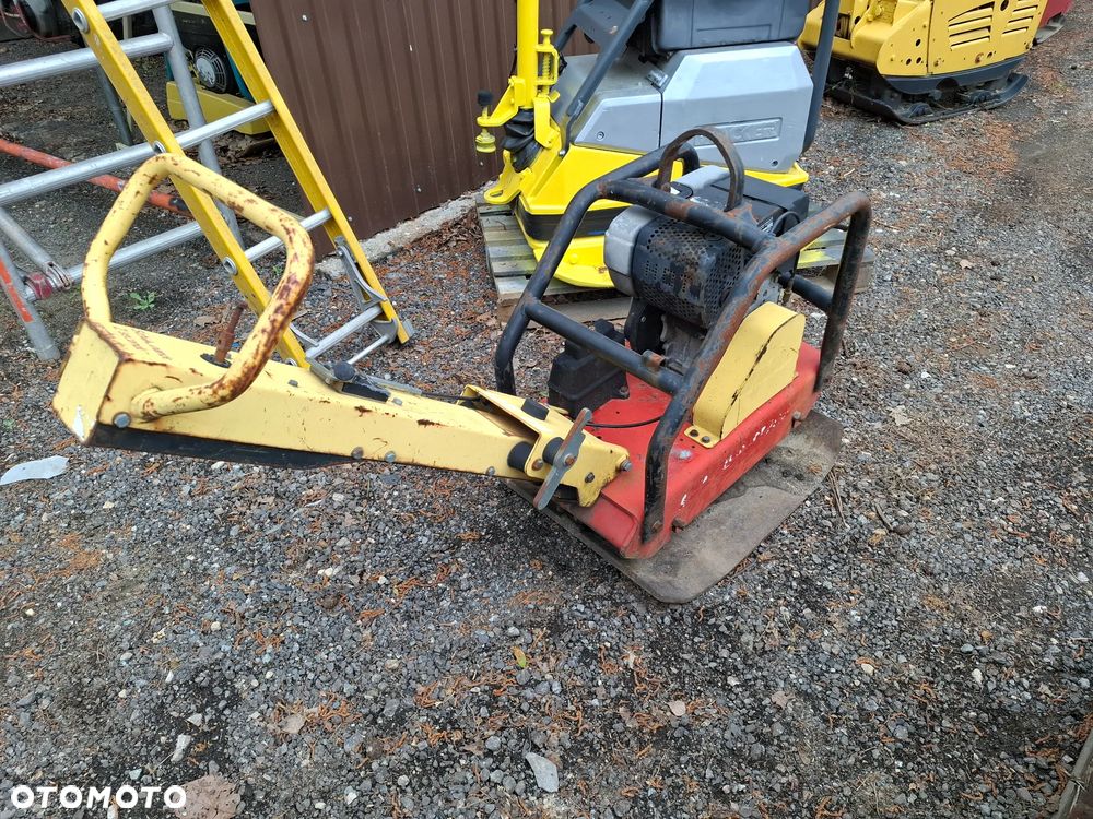 Dynapac lg 200 - 3