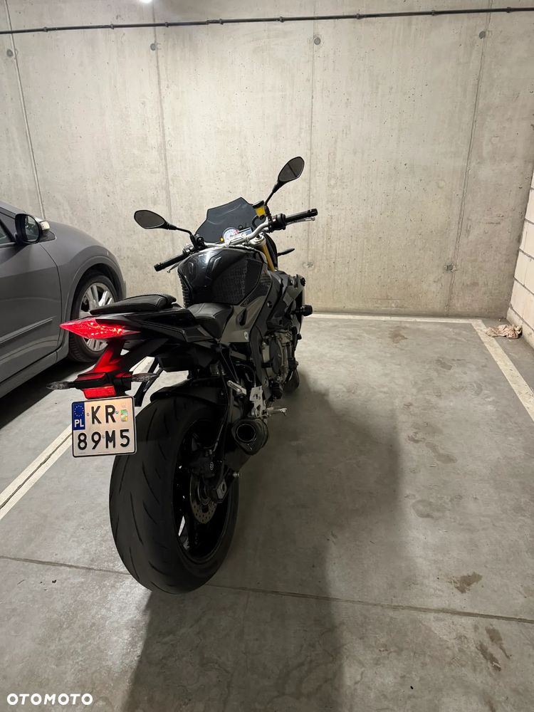 BMW S - 3