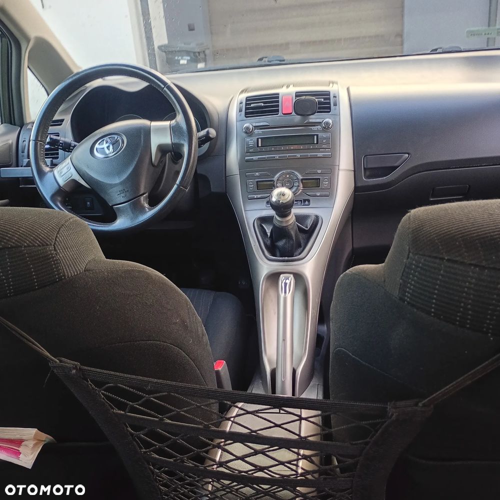 Toyota Auris 1.4 VVT-i Terra - 7