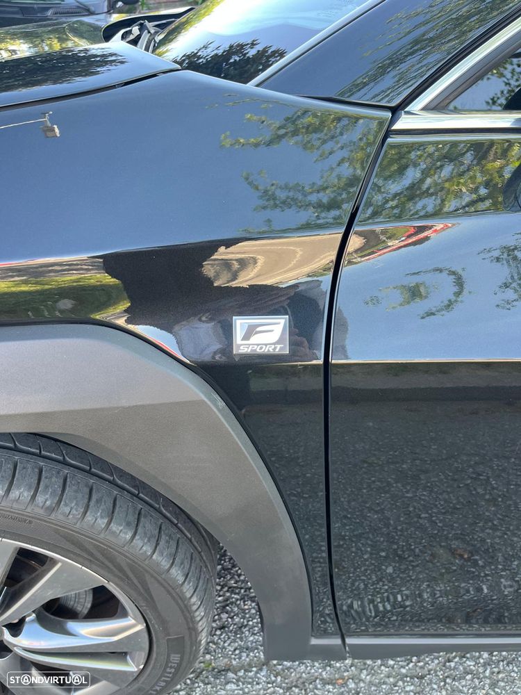 Lexus UX 250h F Sport - 4