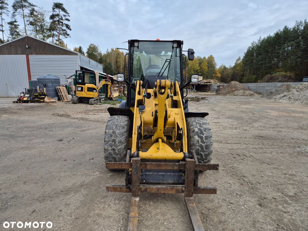 Caterpillar 907H2 - 8