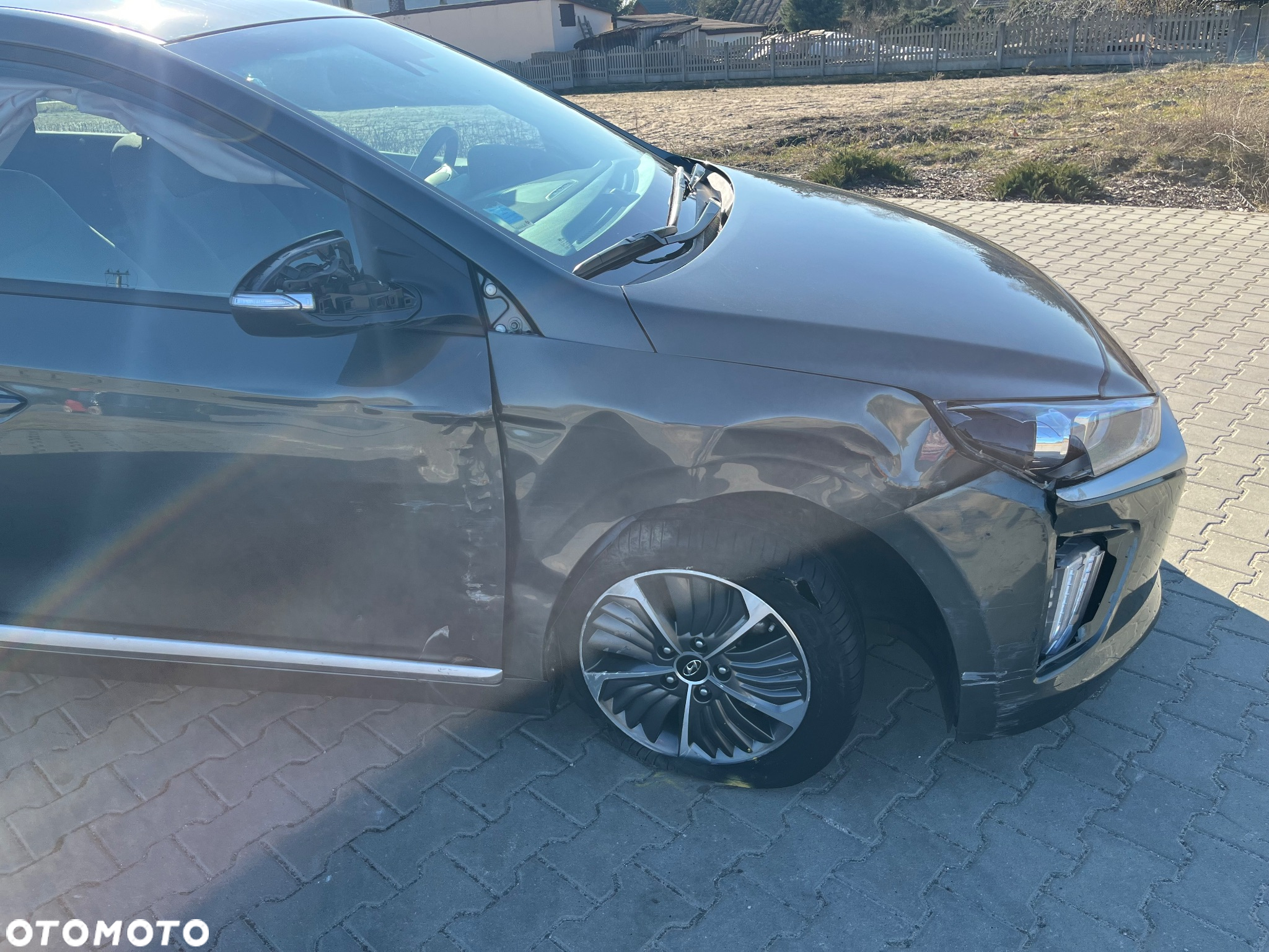 Hyundai IONIQ - 9