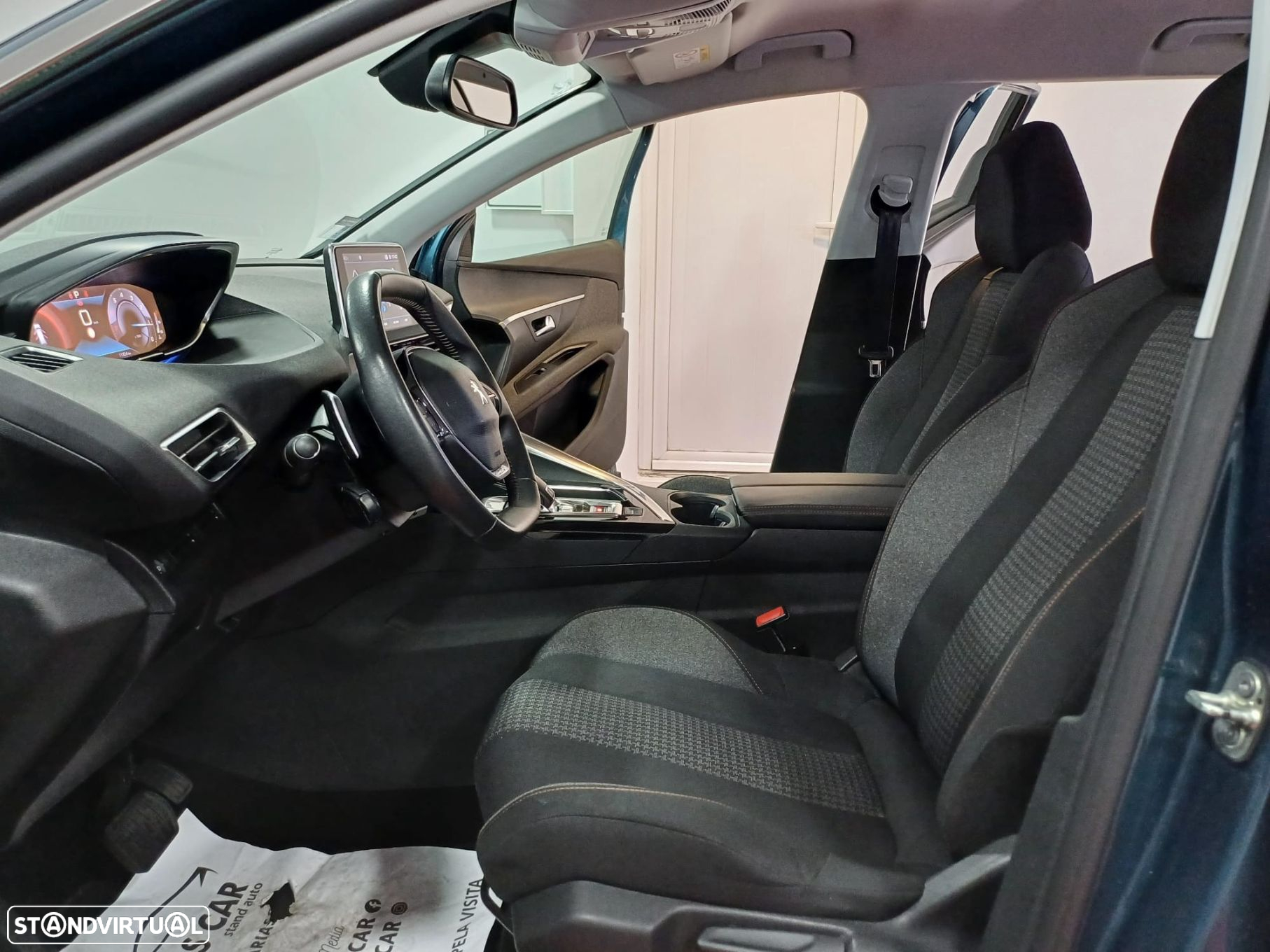 Peugeot 5008 1.2 PureTech Allure EAT8 - 10