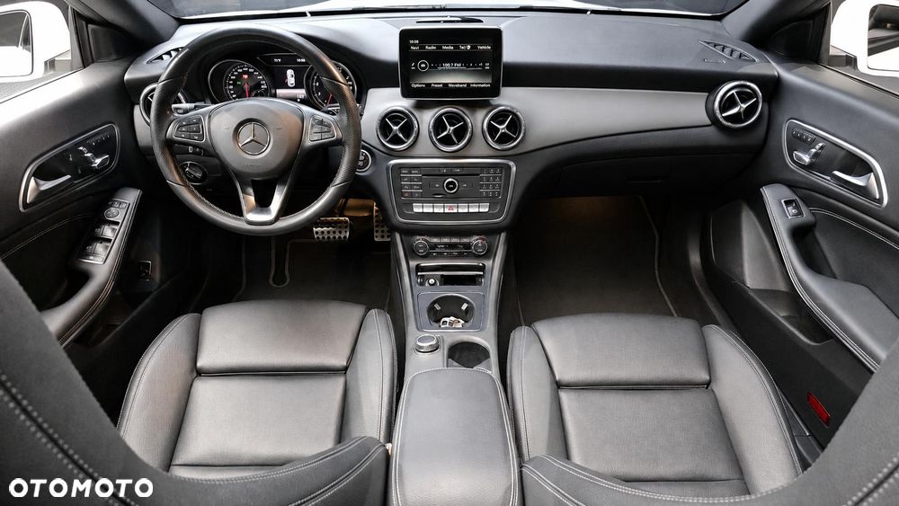Mercedes-Benz CLA - 10