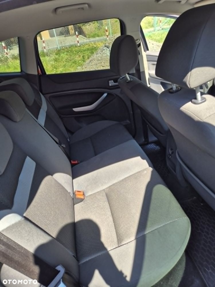 Ford Kuga 2.0 TDCi 2x4 Champions Edition - 14