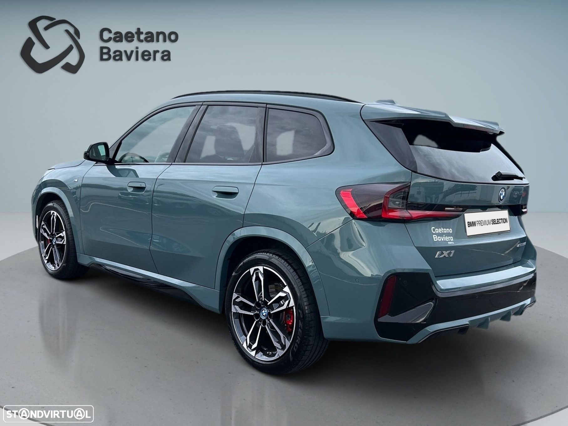 BMW iX1 eDrive20 Pack Desportivo M - 2