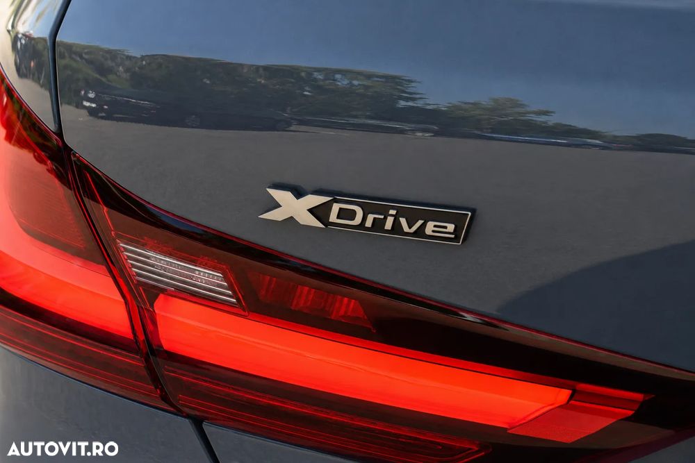 BMW M1 M135i xDrive AT - 8