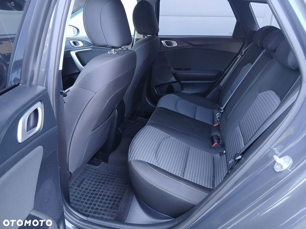 Kia Ceed 1.5 T-GDI M DCT - 13