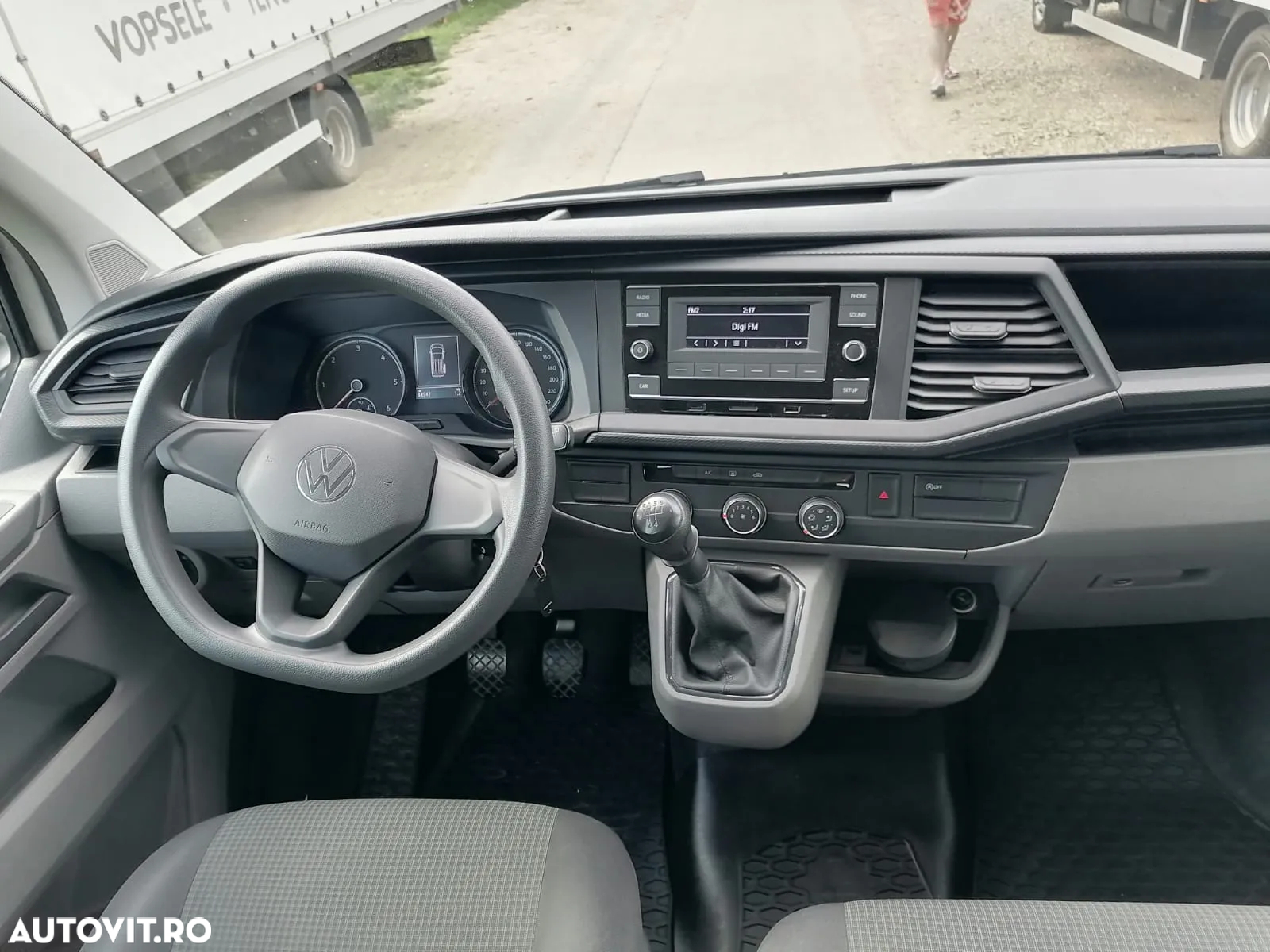 Volkswagen Transporter Sasiu CD T6.1 2.0 TDI 81 kW LR - 11