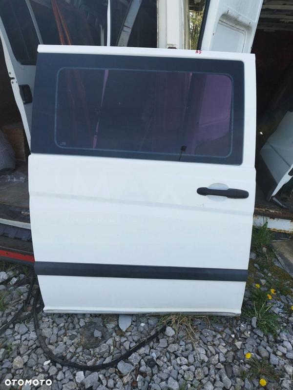 DRZWI PRZESUWNE PRAWE MERCEDES VITO 639 Z SZYBA AL5