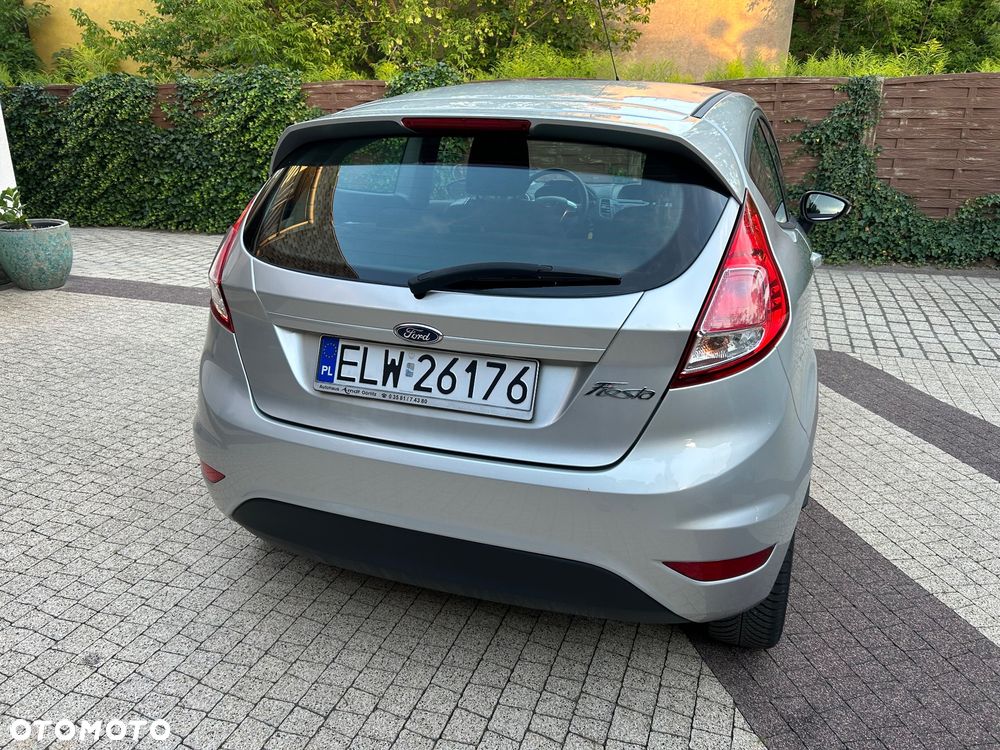 Ford Fiesta - 32