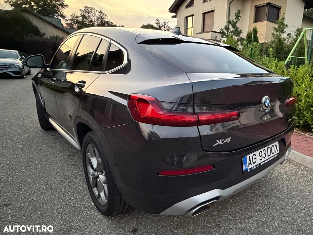 BMW X4 xDrive20i AT MHEV - 9
