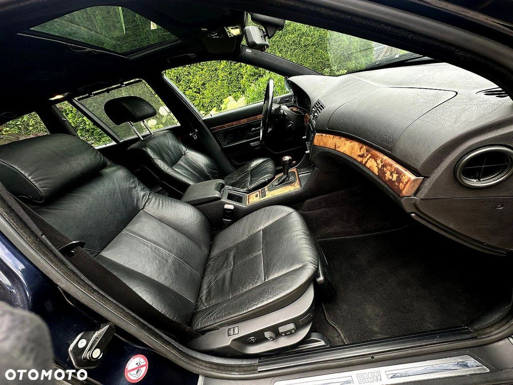 BMW Seria 5 - 8