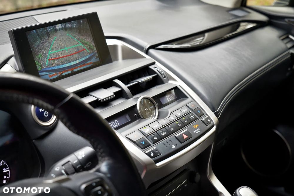 Lexus NX 300h Elegance AWD - 16