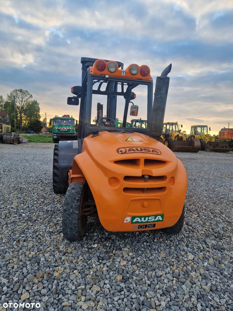 Ausa CH250 - 9