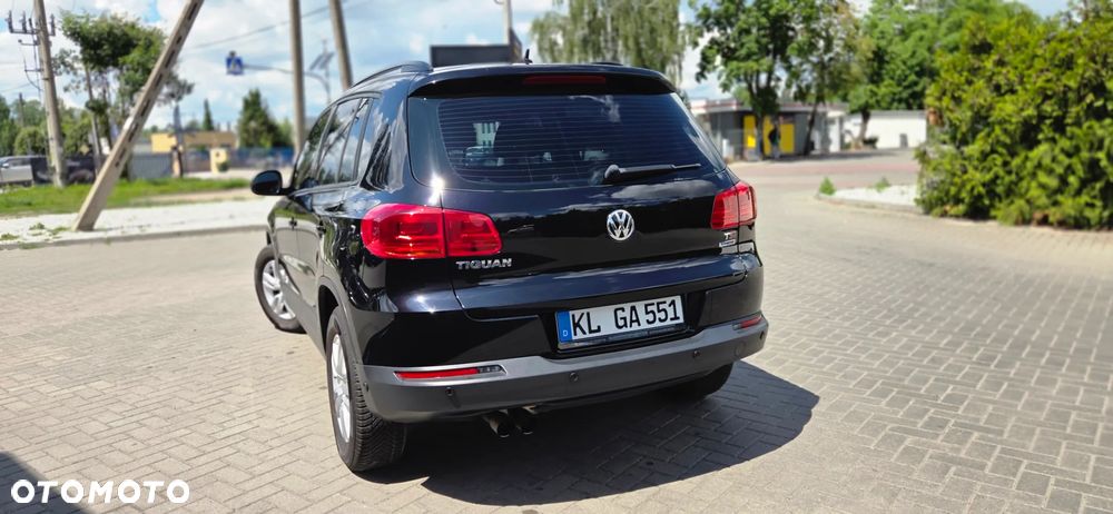 Volkswagen Tiguan - 12