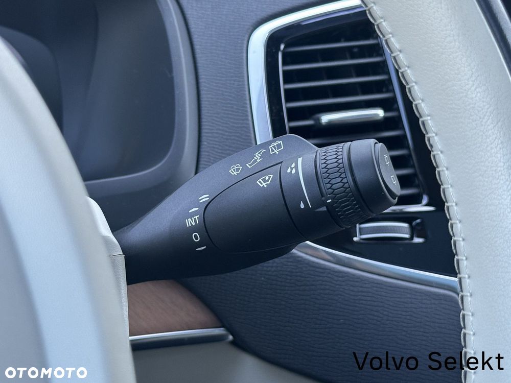 Volvo XC 90 - 28