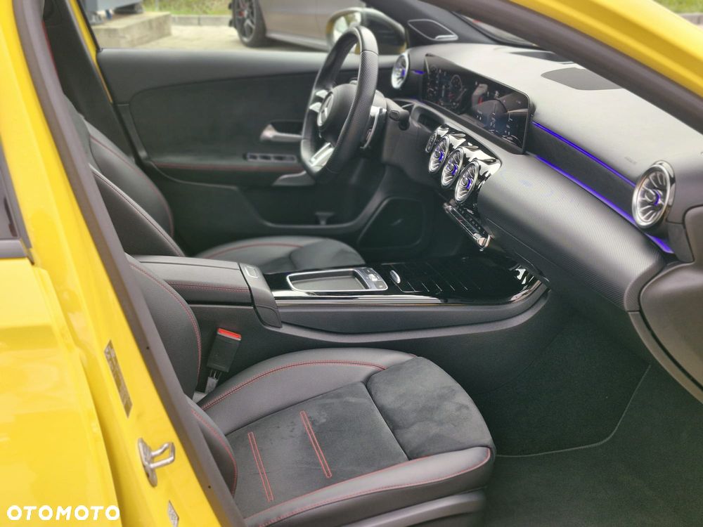 Mercedes-Benz Klasa A 35 AMG 4-Matic 8G-DCT - 17