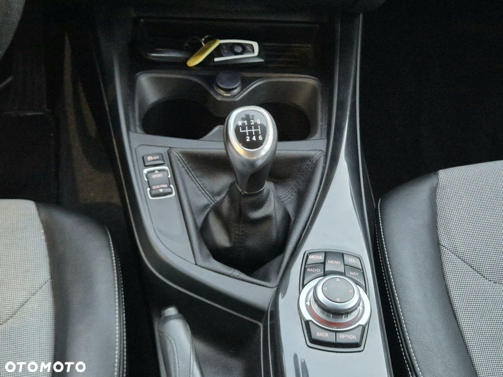BMW Seria 1 120d Urban Line - 30