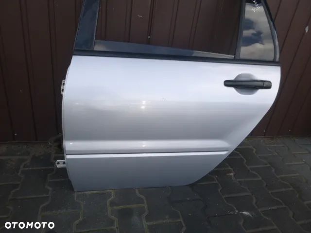 DRZWI LEWY TYŁ LEWE TYLNE KOMPLETNE MITSUBISHI LANCER 03-08 - 16