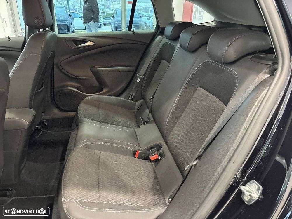 Opel Astra 1.4 Turbo S&S Auto Innovation - 10