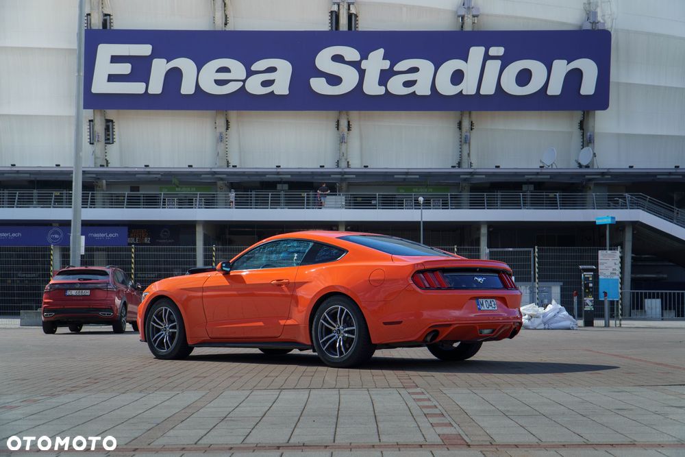 Ford Mustang 2.3 EcoBoost - 4