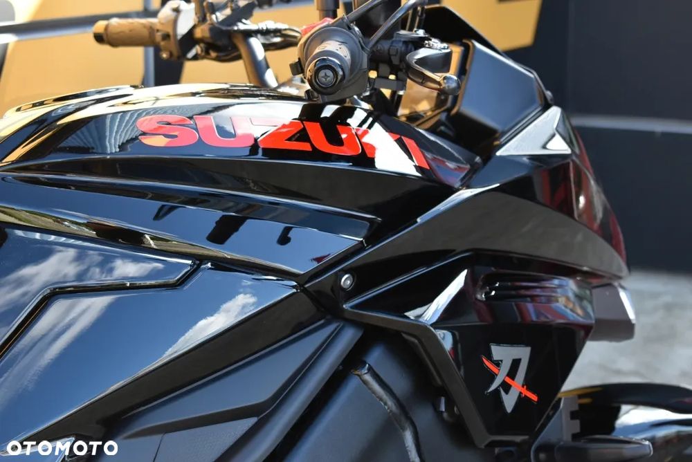 Suzuki Katana - 35