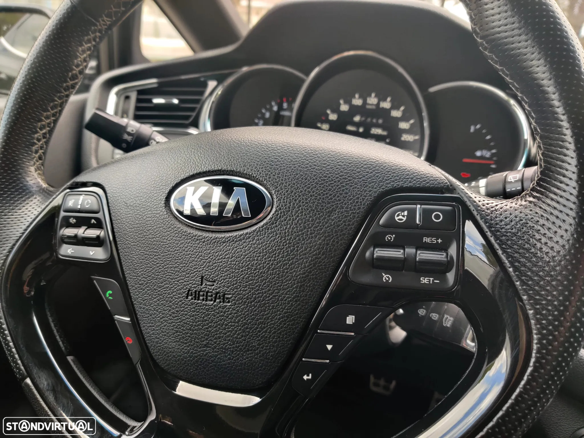 Kia Ceed 1.6 CRDi GT Line - 18