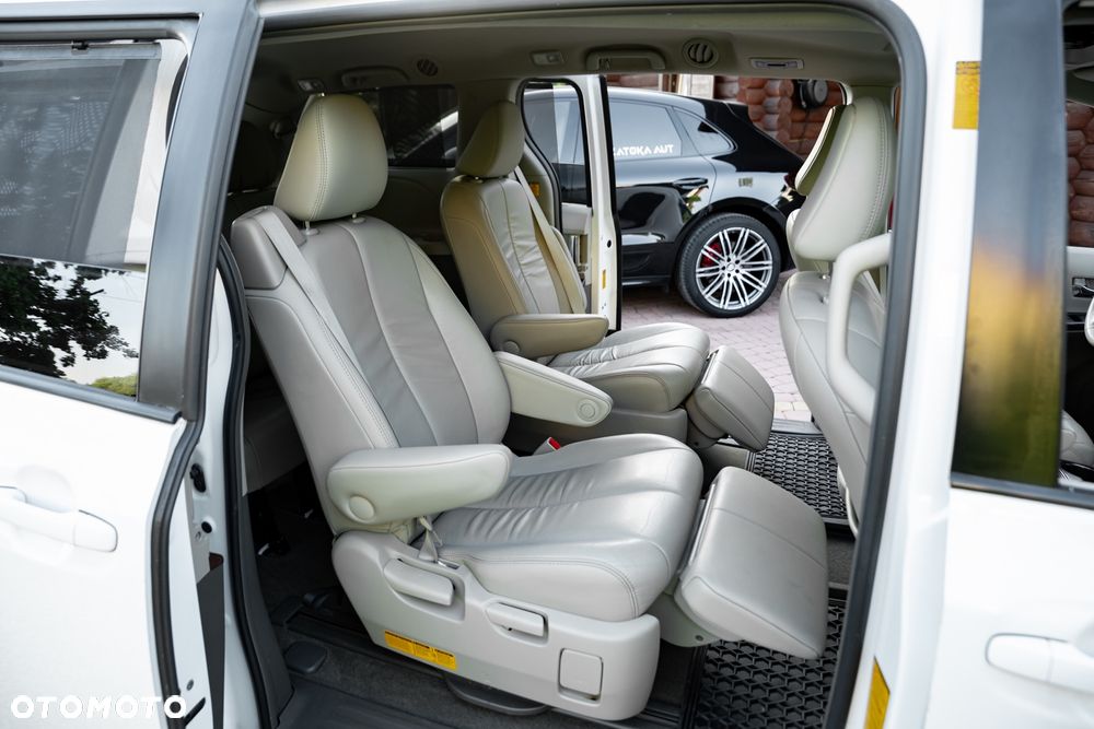 Toyota Sienna 3.5 V6 Limited AWD - 21
