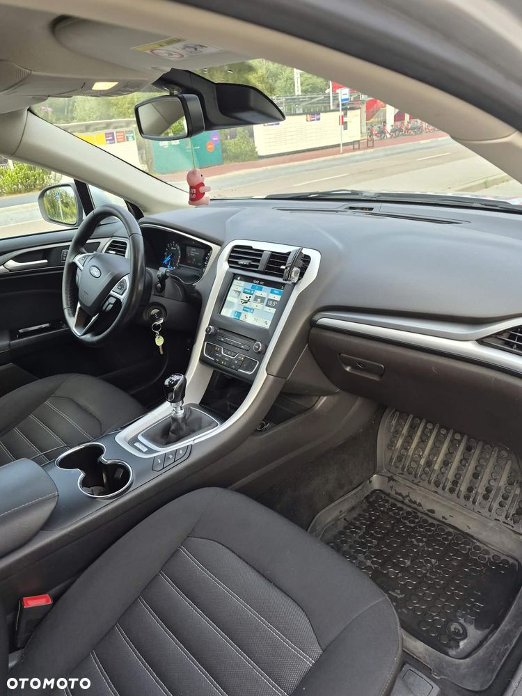 Ford Mondeo - 11