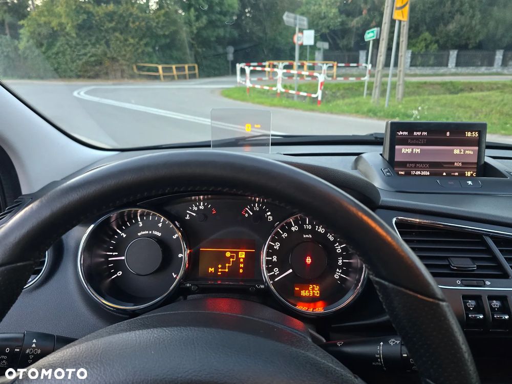 Peugeot 3008 1.6 Premium - 36