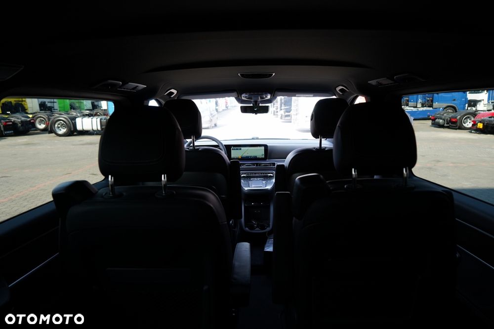 Mercedes-Benz Klasa V 300 d 4-Matic 9G-Tronic Exclusive (ekstra d³) - 36