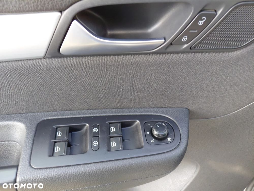Volkswagen Sharan 2.0 TDI BMT Comfortline DSG - 16