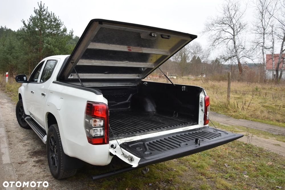 Mitsubishi L200 2.2 d DC Intense - 28