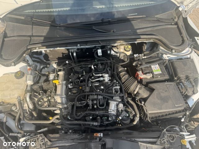 Ford Focus 1.0 EcoBoost Hybrid ST-LINE - 16