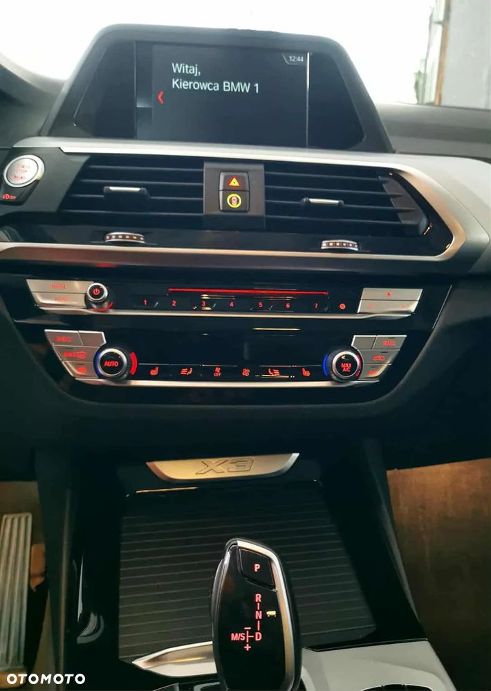 BMW X3 sDrive18d Advantage sport - 9