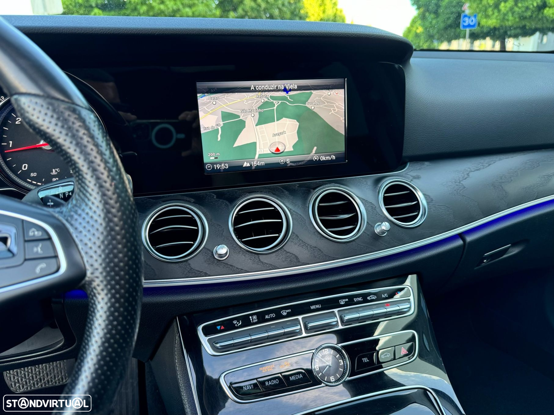 Mercedes-Benz E 220 d Avantgarde+ - 27