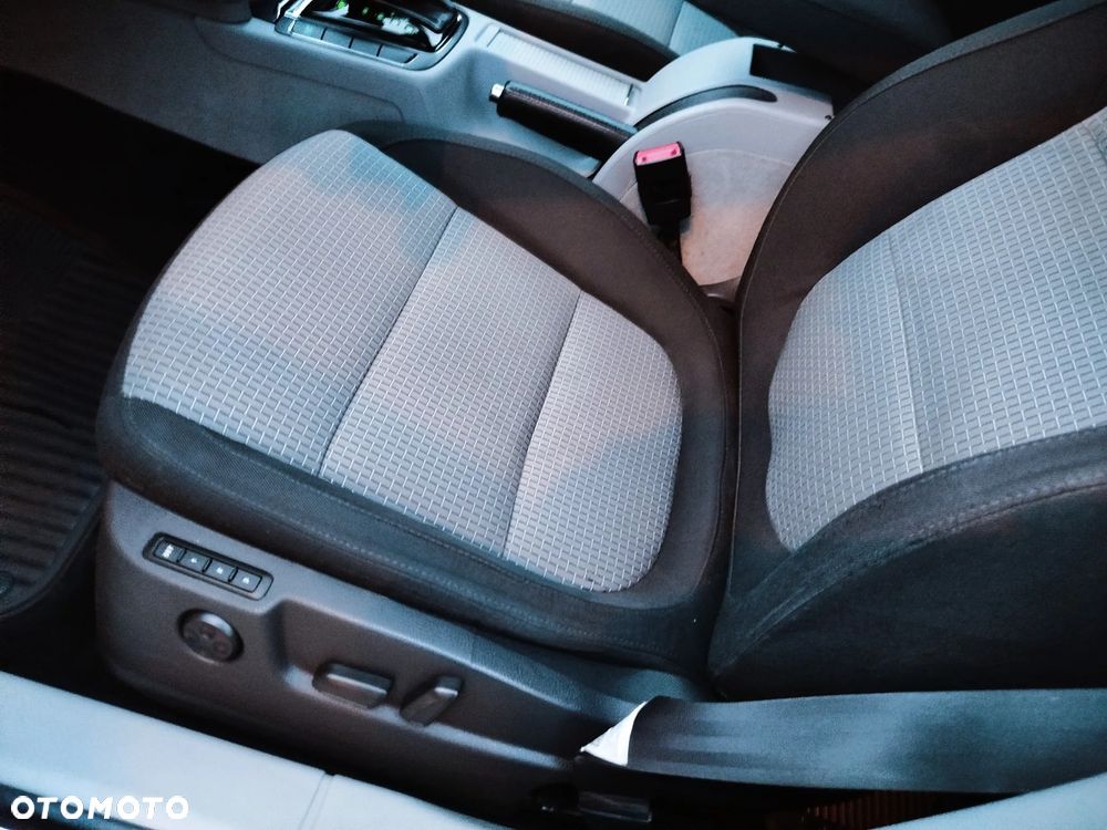 Skoda Superb 2.0 TDI DSG Exclusive - 36