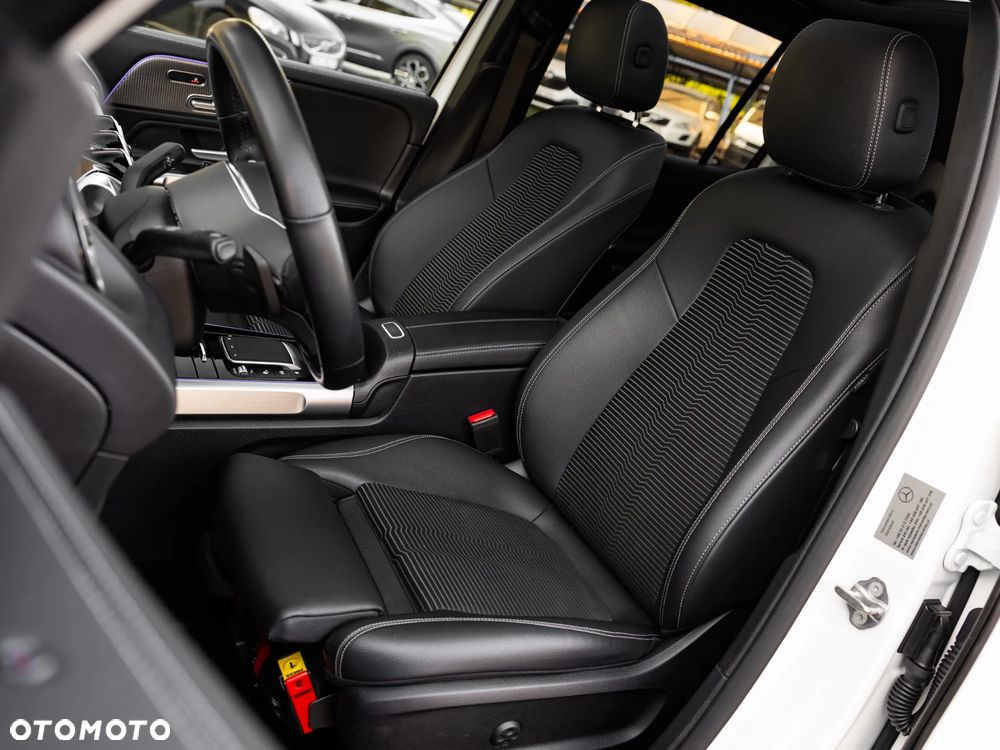 Mercedes-Benz GLB 250 Style 8G-DCT - 18